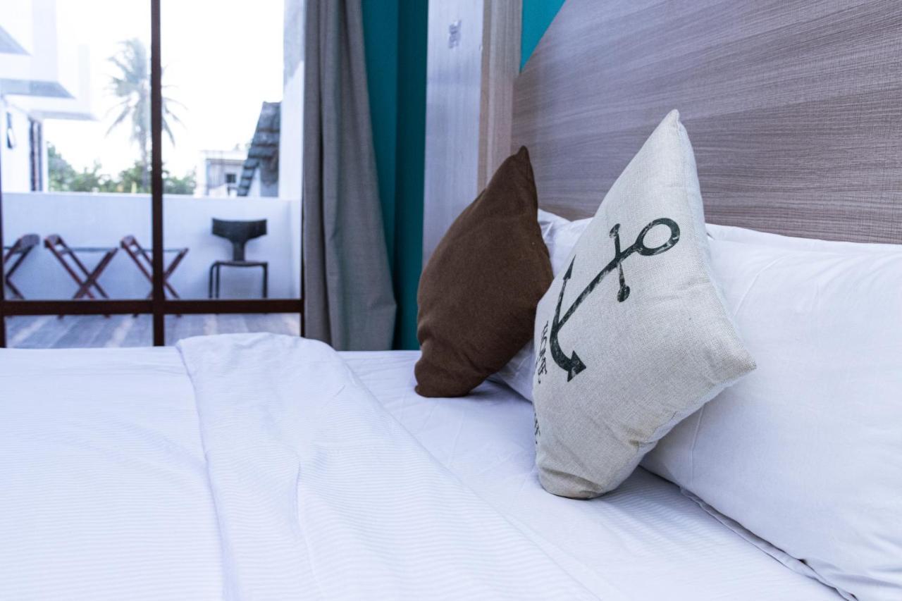 Aquzz Hotel & Spa - Maldives Maafushi Eksteriør billede
