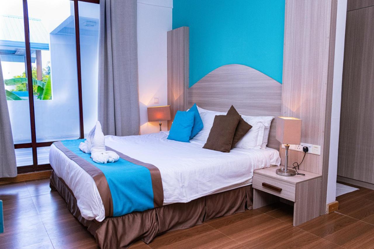 Aquzz Hotel & Spa - Maldives Maafushi Eksteriør billede