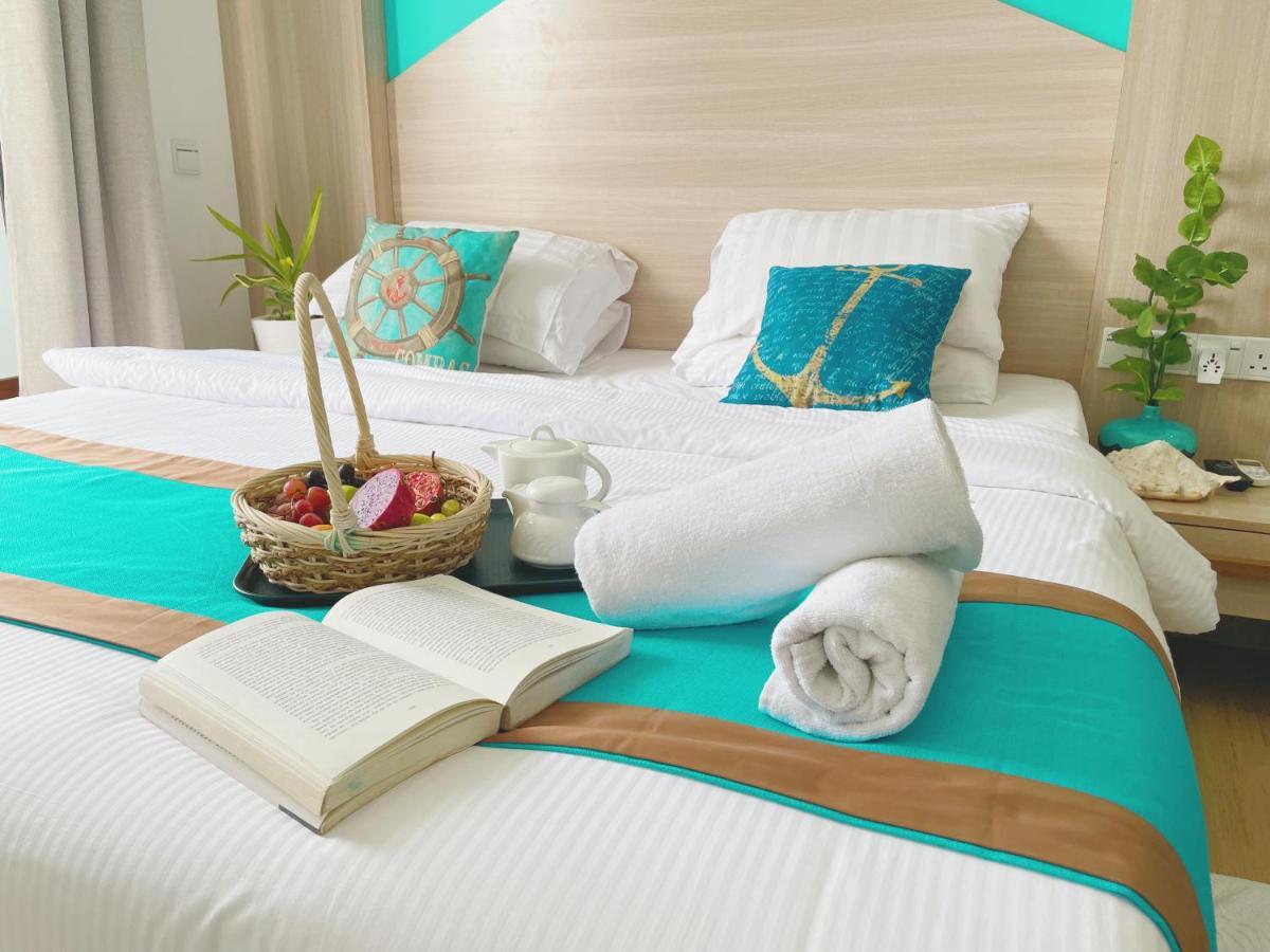 Aquzz Hotel & Spa - Maldives Maafushi Eksteriør billede