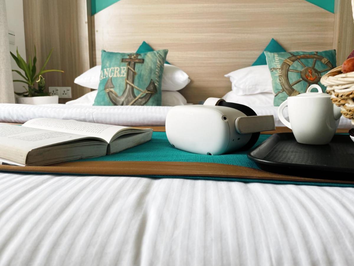 Aquzz Hotel & Spa - Maldives Maafushi Eksteriør billede