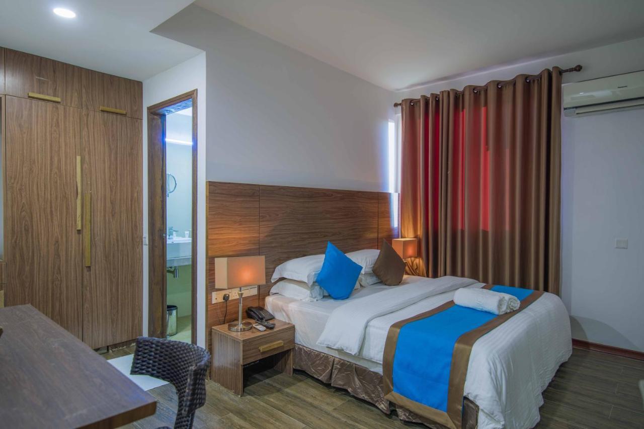 Aquzz Hotel & Spa - Maldives Maafushi Eksteriør billede